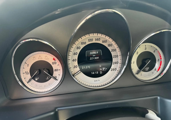Mercedes-Benz GLK cena 97250 przebieg: 221309, rok produkcji 2013 z Iłowa małe 562
